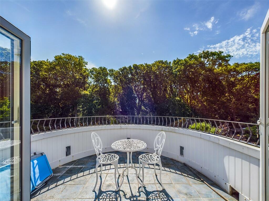 Additional image 11 of Elphinstone Road, Highcliffe, Christchurch, Dorset, BH23