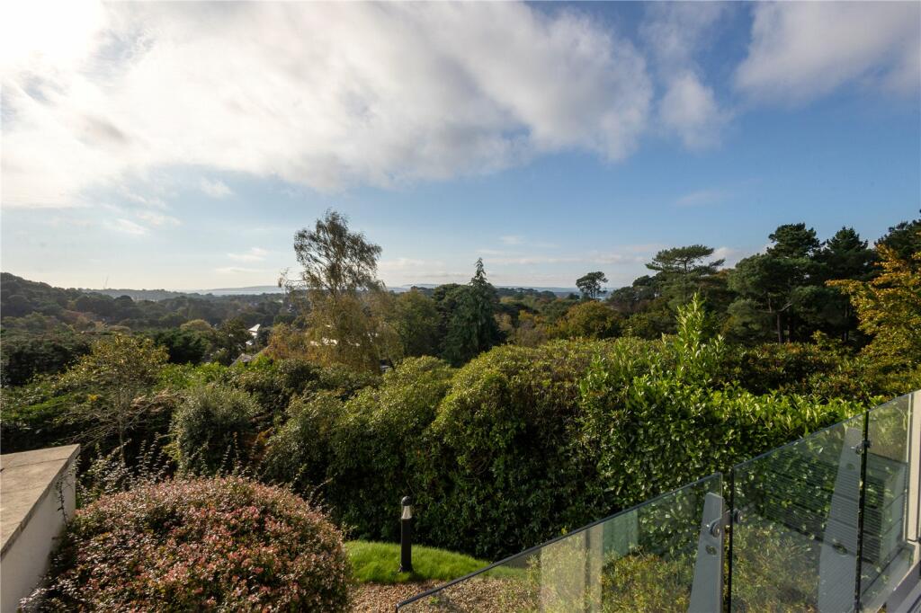 Additional image 7 of Panorama, Alipore Close, Lower Parkstone, Poole, Dorset, BH14