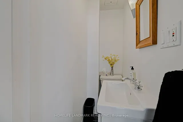 Additional image 14 of 251 Withrow Ave