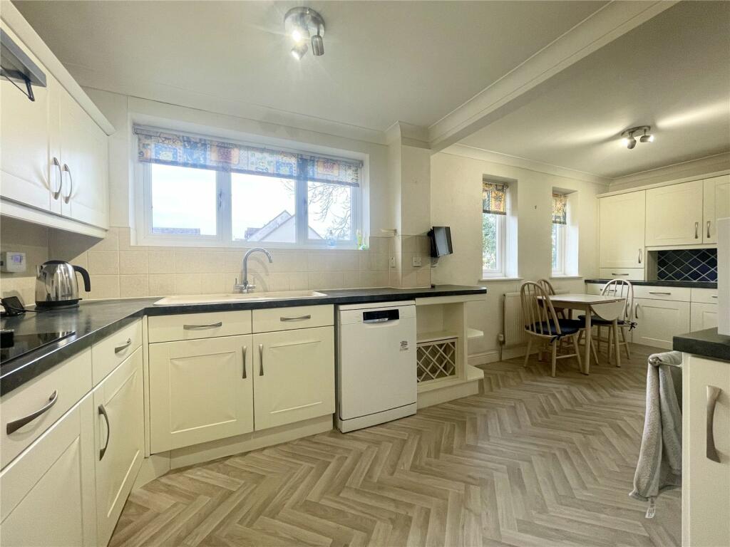 Additional image 18 of Gladstone Close, Stanpit, Christchurch, Dorset, BH23