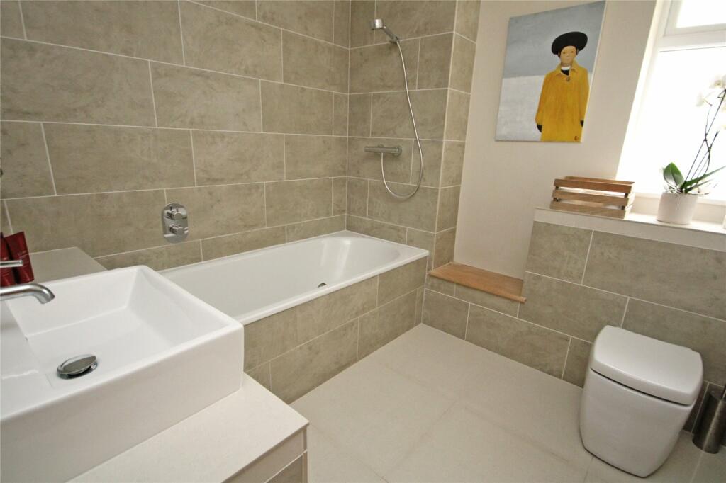 Additional image 10 of Appletree Close, New Milton, Hampshire, BH25