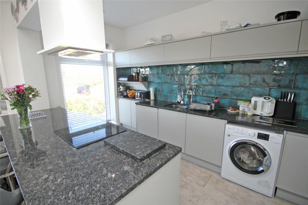 Additional image 4 of Western Avenue, Barton on Sea, New Milton, Hampshire, BH25