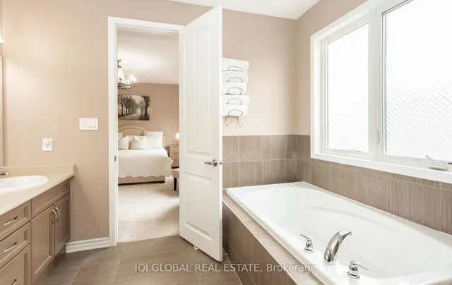 Additional image 17 of 377 Etheridge Ave