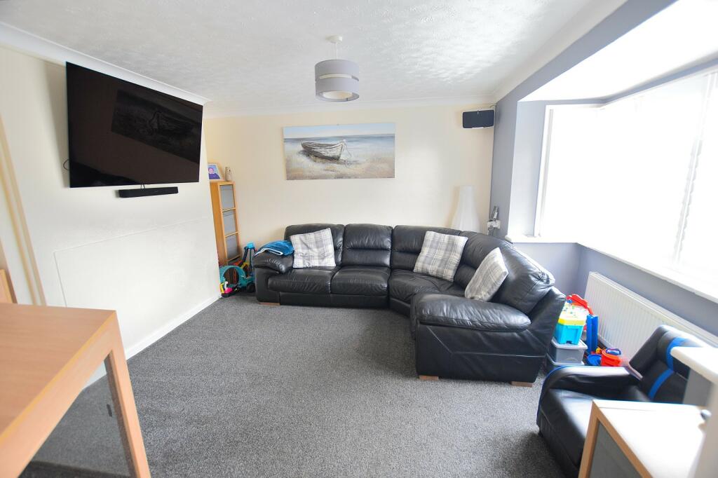 Additional image 4 of Fawcett Road, New Milton, Hampshire. BH25 6SU