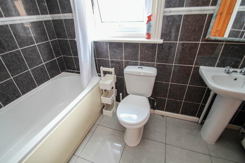 Additional image 11 of Student House In Winton