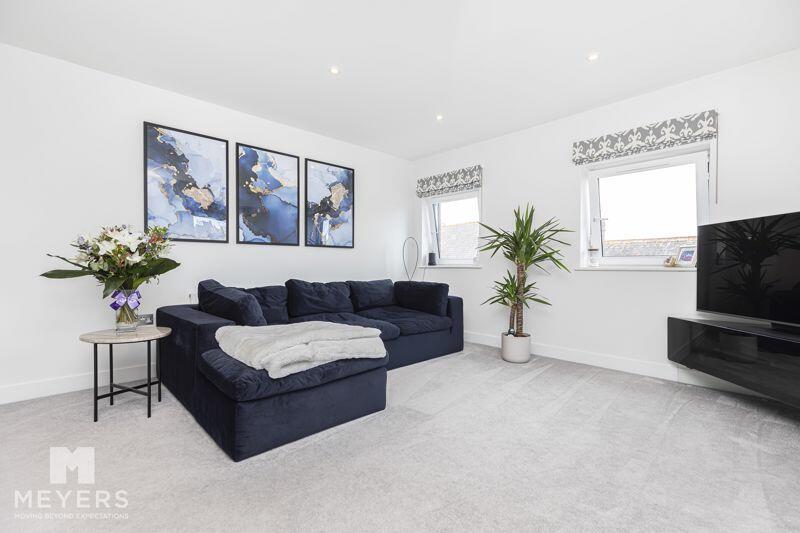 Additional image 5 of Castle Manor, 2a Wick Lane, Christchurch, BH23