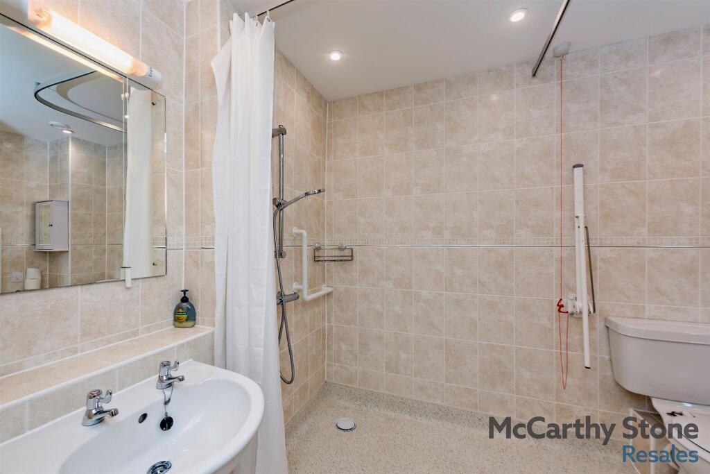 Additional image 11 of Claridge House, Littlehampton, West Sussex, BN17 5FE
