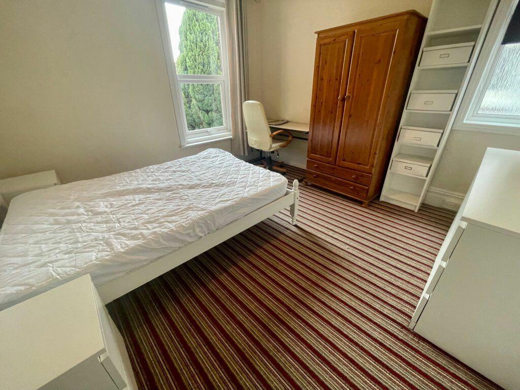 Additional image 10 of STUDENT FIVE DOUBLE BEDROOMS, CHARMINSTER