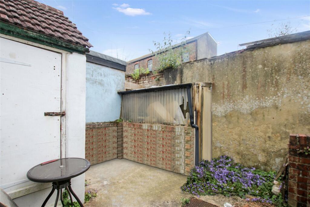 Additional image 8 of Cross Street, Worthing, BN11 1UP