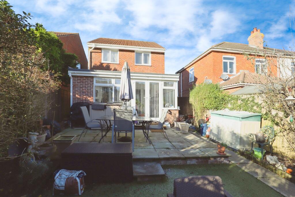 Additional image 17 of Redhill Drive, Bournemouth, Dorset, BH10