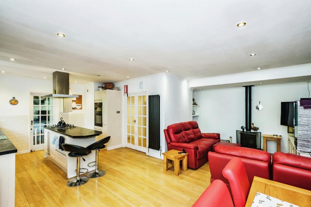 Additional image 18 of Vale Drive, Worthing