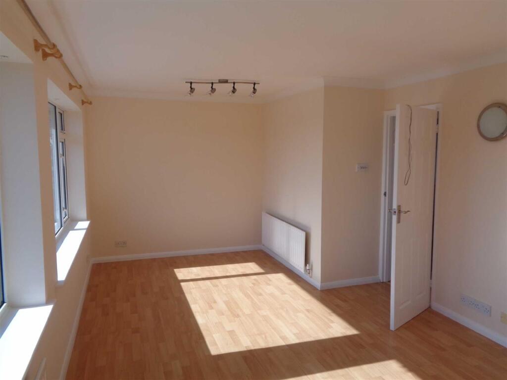 Additional image 8 of Upper Chyngton Gardens, Seaford