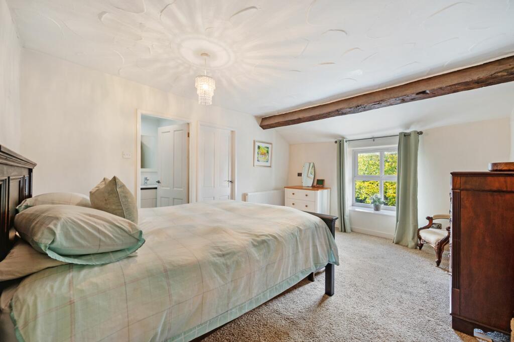 Additional image 18 of Bradshaw Road, Bolton BL2 3EW - Spacious 4-Bed Townhouse with En Suites & Dressing Rooms