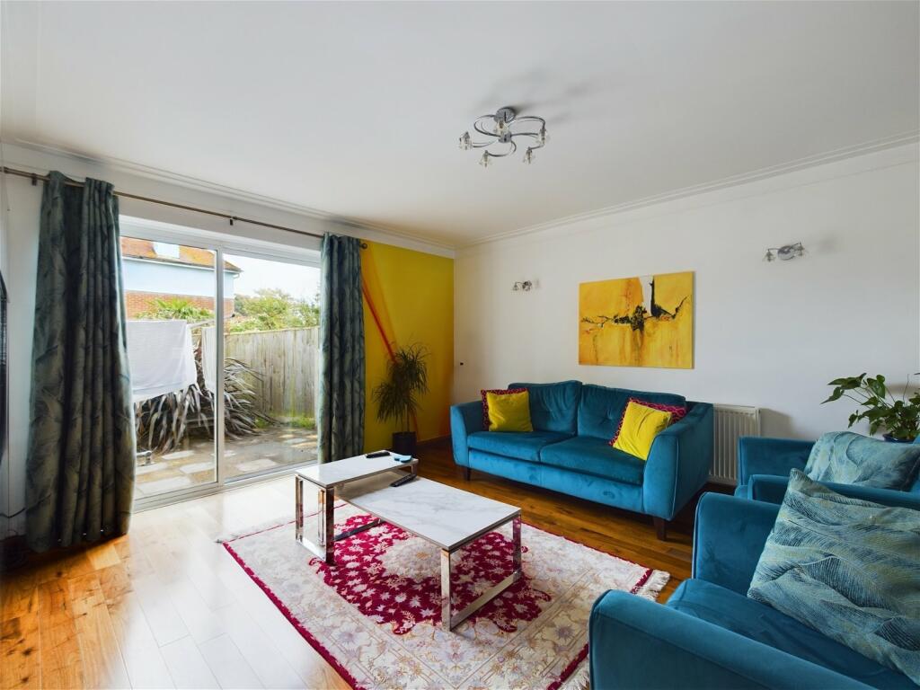 Additional image 4 of George V Avenue, Worthing, BN11