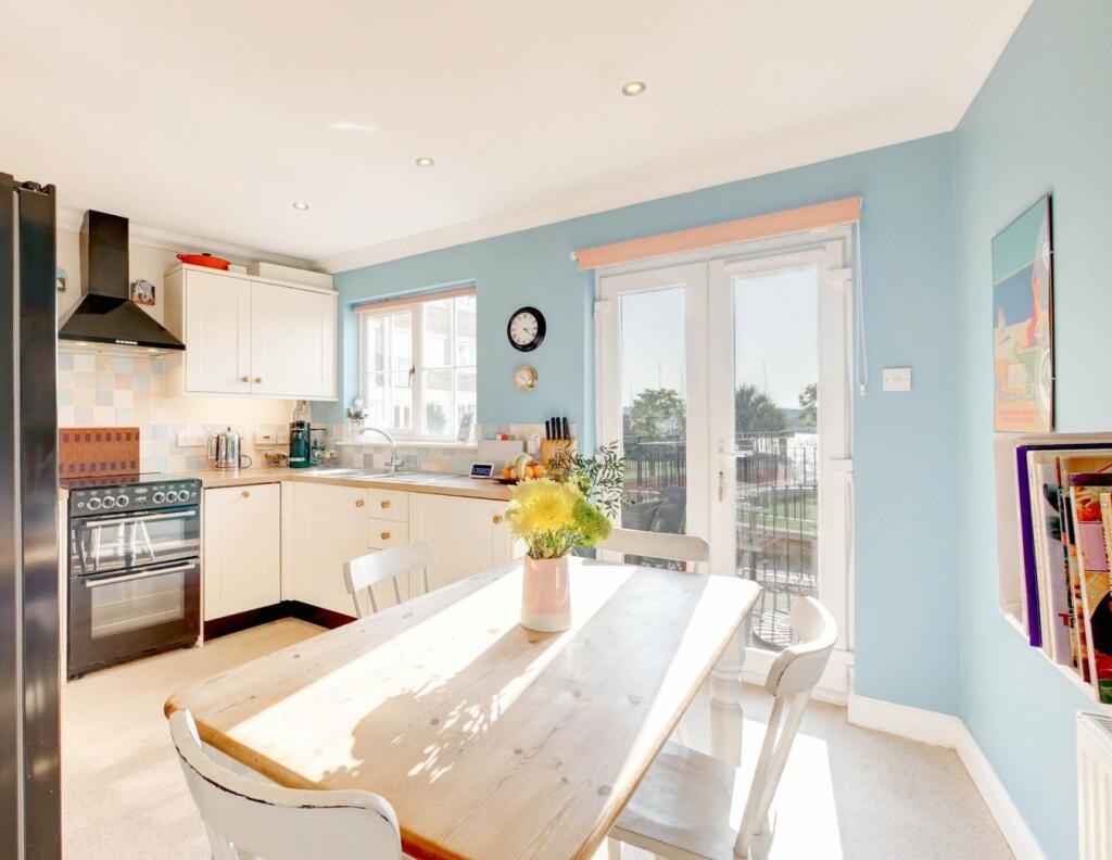 Additional image 3 of Long Beach View, Eastbourne, BN23