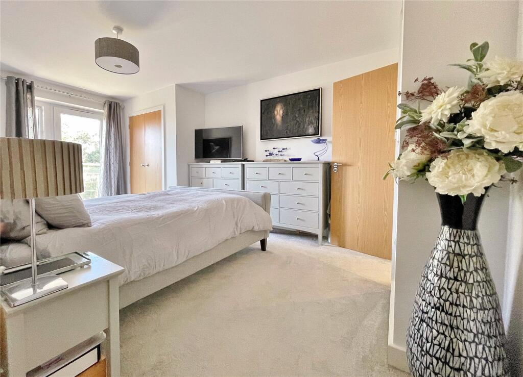 Additional image 5 of The Waterfront, Goring-by-Sea, Worthing, West Sussex, BN12