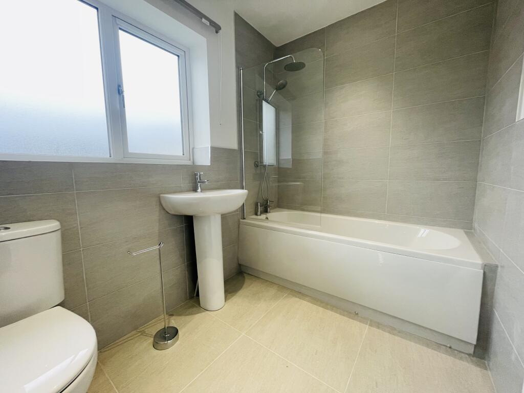 Additional image 7 of Saddle Close