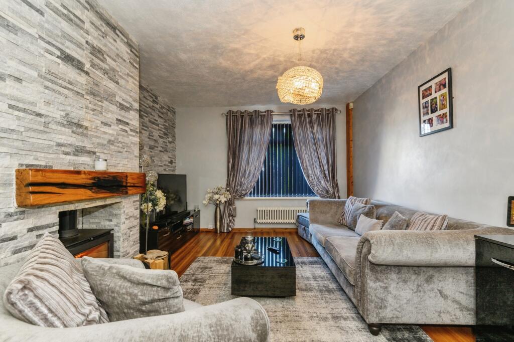 Additional image 4 of Knutsford Grove, Bradford, BD4