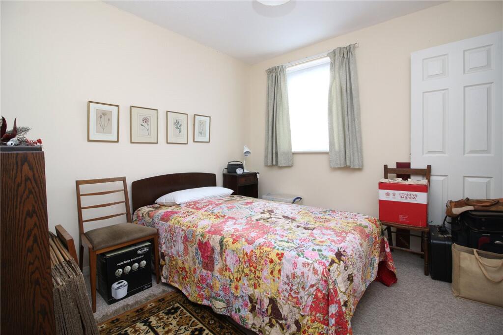 Additional image 7 of Vincent Close, New Milton, Hampshire, BH25