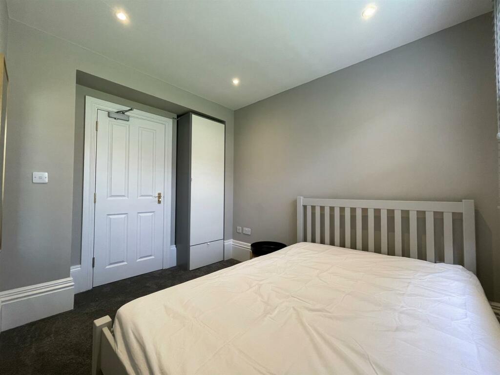 Additional image 16 of York Grove, Brighton, BN1