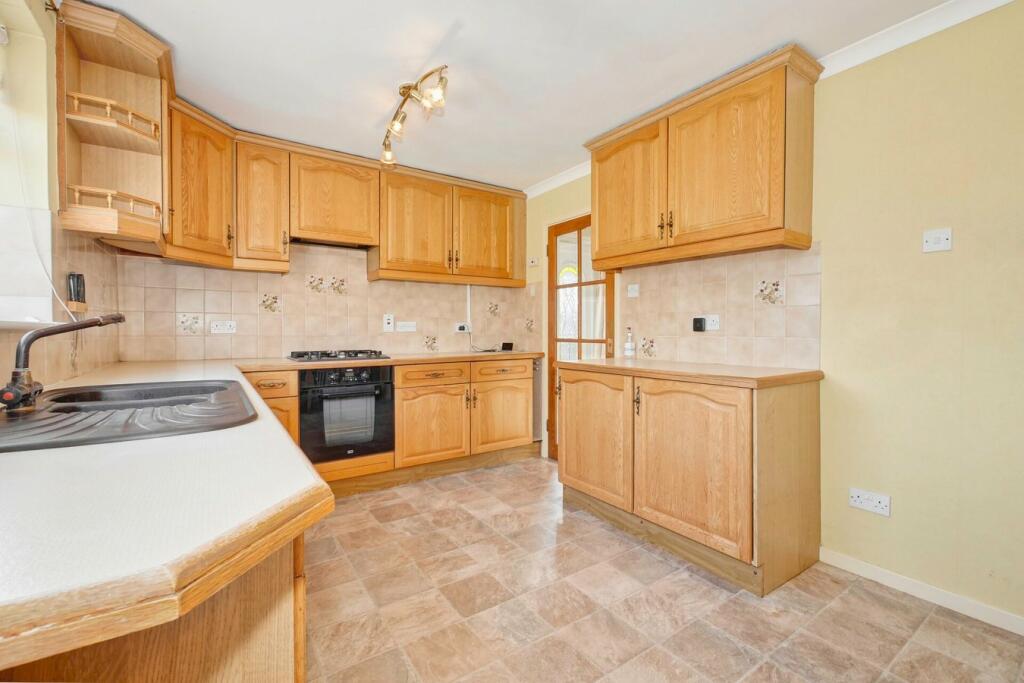 Additional image 5 of Drake Avenue, Eastbourne, BN23