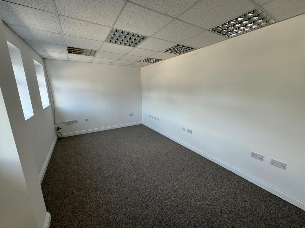 Additional image 5 of Unit C7 Dolphin Enterprise Centre, Evershed Way, Shoreham-By-Sea, West Sussex, BN43