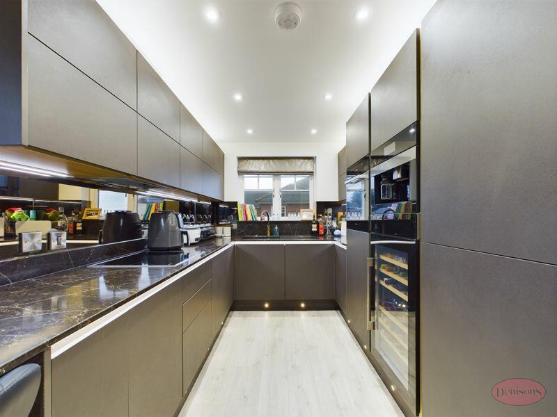 Additional image 3 of Southbourne Overcliff