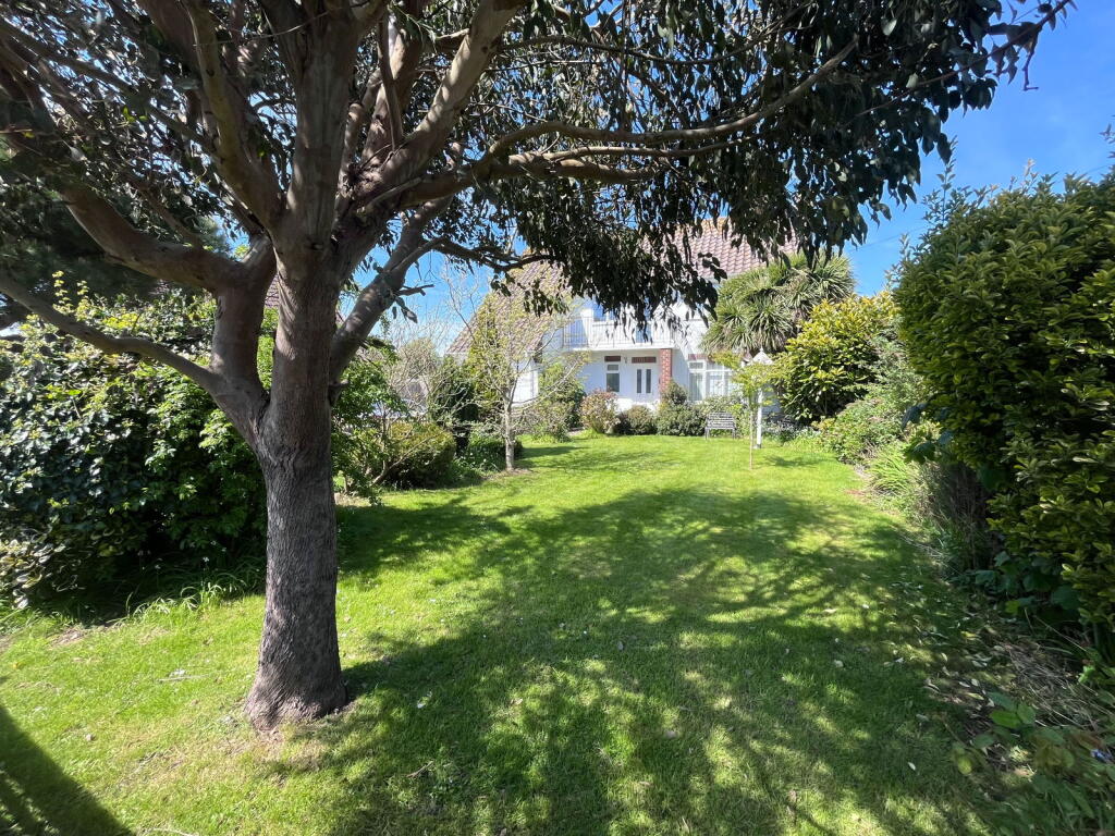 Additional image 21 of Oval Waye, South Ferring, West Sussex, BN12