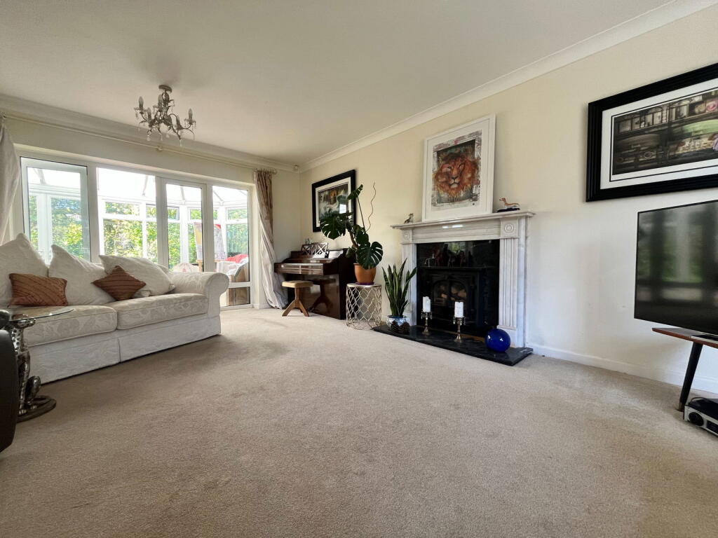 Additional image 14 of Oval Waye, South Ferring, West Sussex, BN12