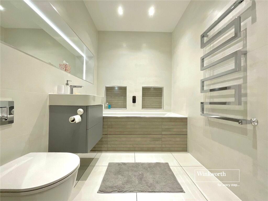 Additional image 16 of Barton Common Road, New Milton, BH25