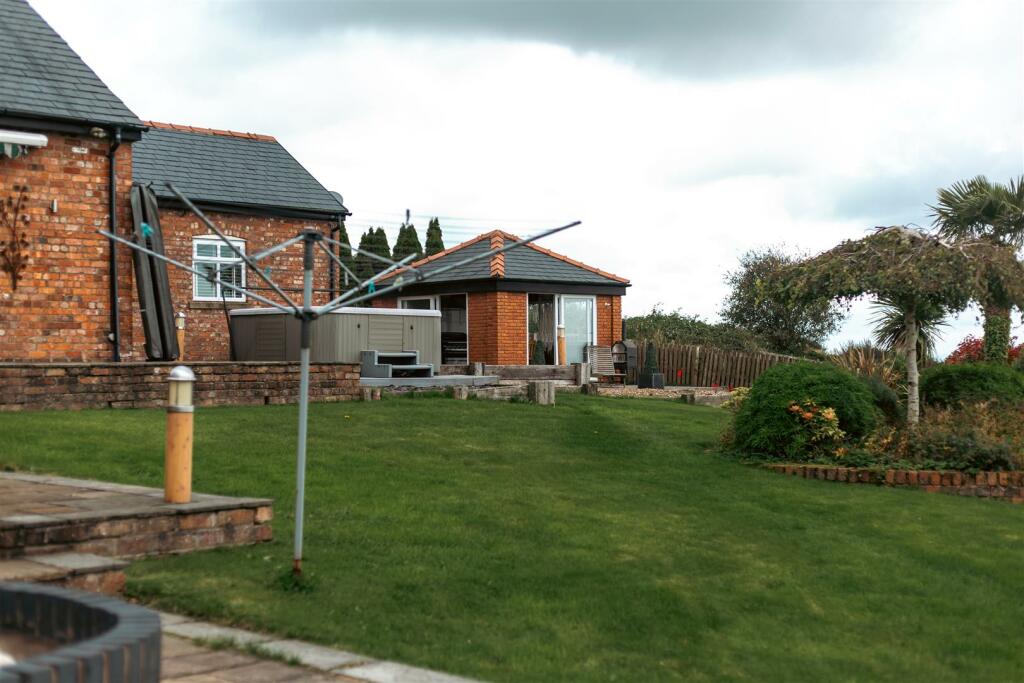Additional image 96 of Saddlers Barn, Plodder Lane, Bolton