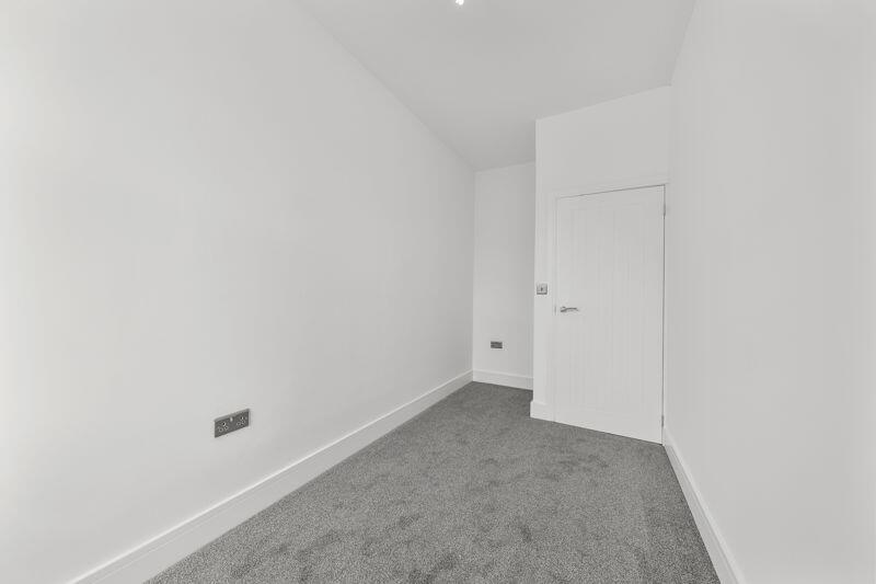 Additional image 18 of South Parade, Cleckheaton