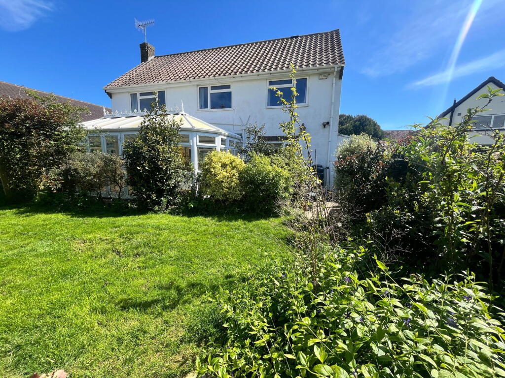 Additional image 26 of Oval Waye, South Ferring, West Sussex, BN12