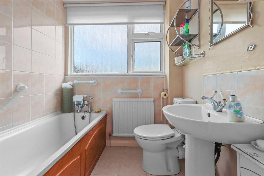 Additional image 15 of Filching Close, Wannock, Polegate