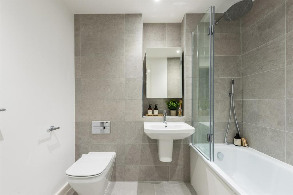 Additional image 4 of Grand Avenue, Hove, East Sussex