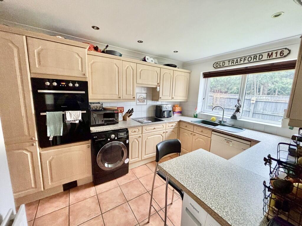 Additional image 6 of Greenhayes, Broadstone