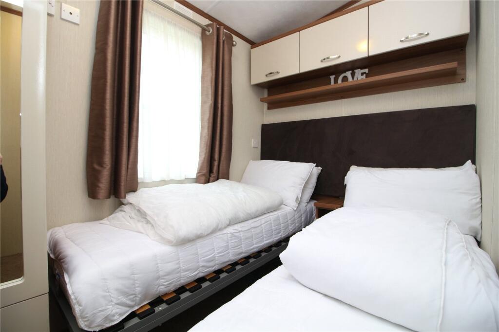 Additional image 5 of Chewton Sounds, Naish Estate, Barton On Sea, Hampshire, BH25