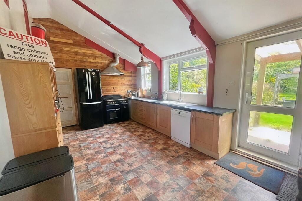 Additional image 14 of Knitson