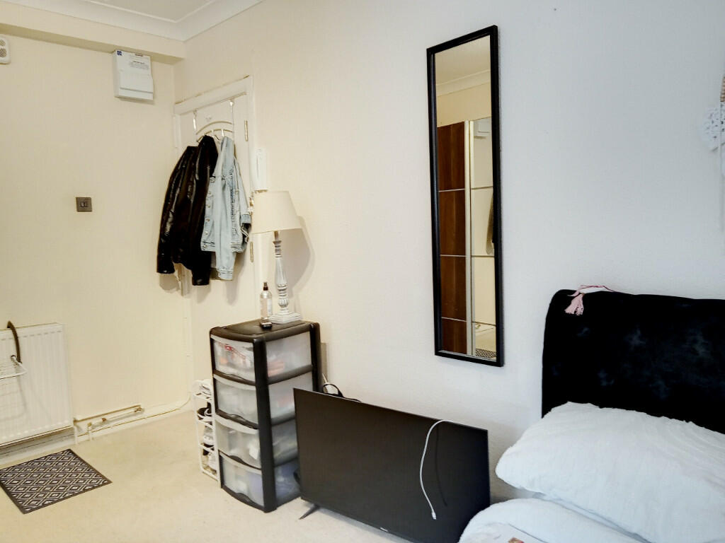 Additional image 6 of Knyveton Road, Bournemouth, Dorset, BH1