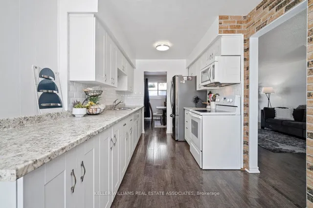 Additional image 17 of 44 Village Crt Unit 22