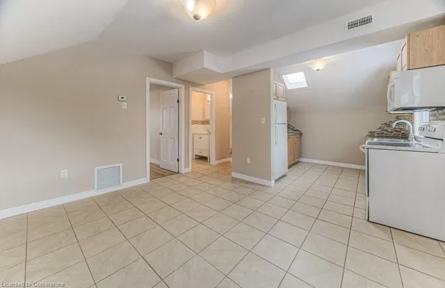 Additional image 28 of 67 Wellington St