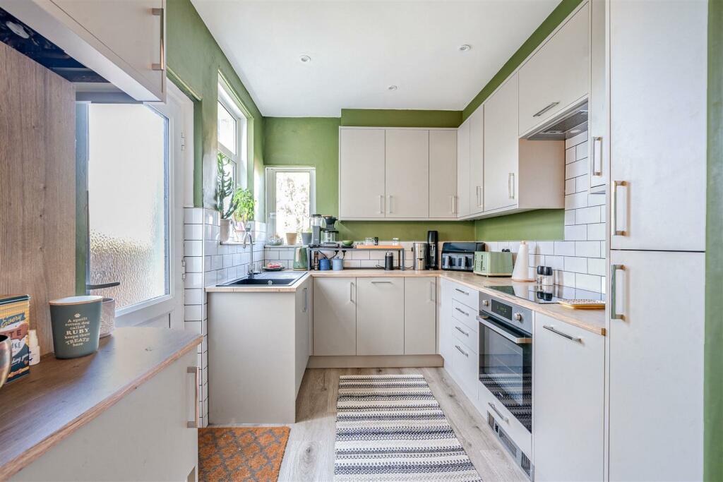 Additional image 8 of High Street, Swanage