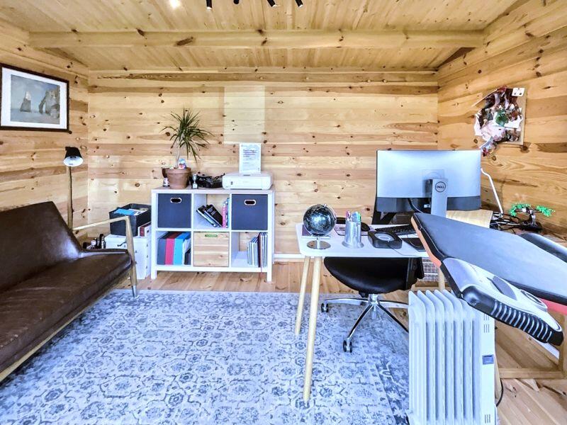 Additional image 14 of CHRISTCHURCH