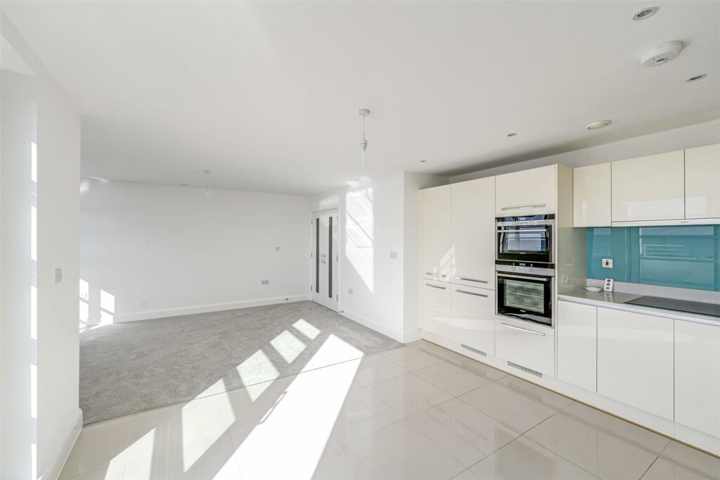 Additional image 15 of Vista Mare East, 42 West Parade, West Worthing, West Sussex, BN11