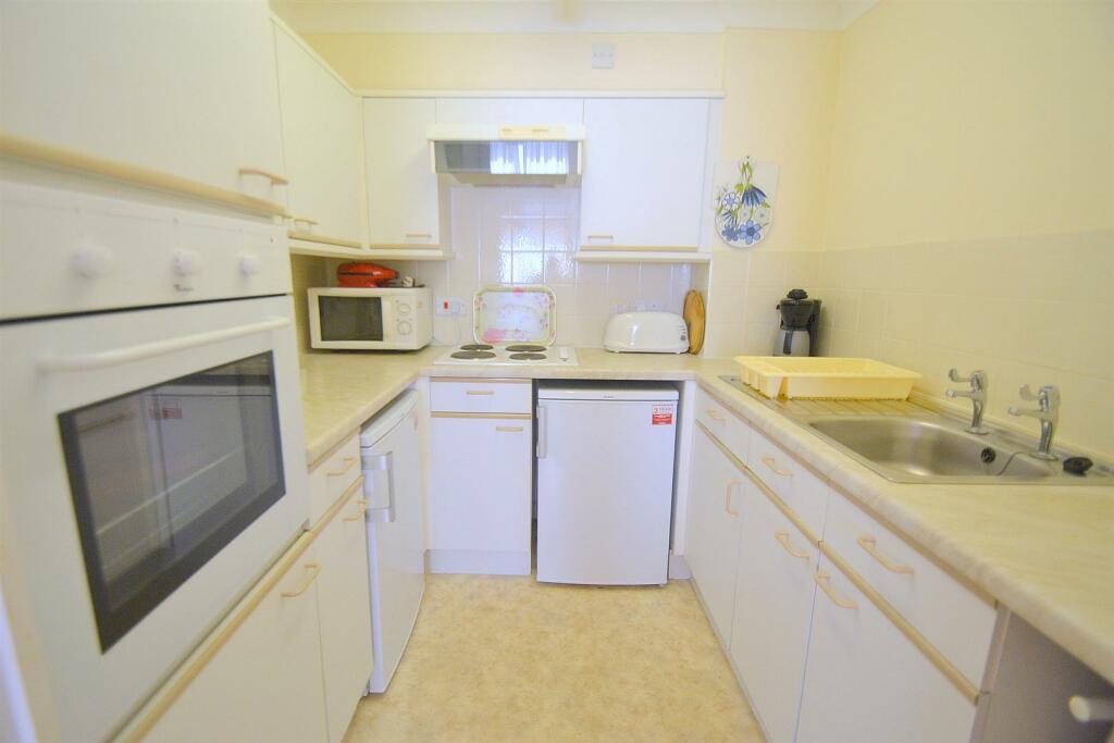 Additional image 4 of Bellbanks Road, Hailsham