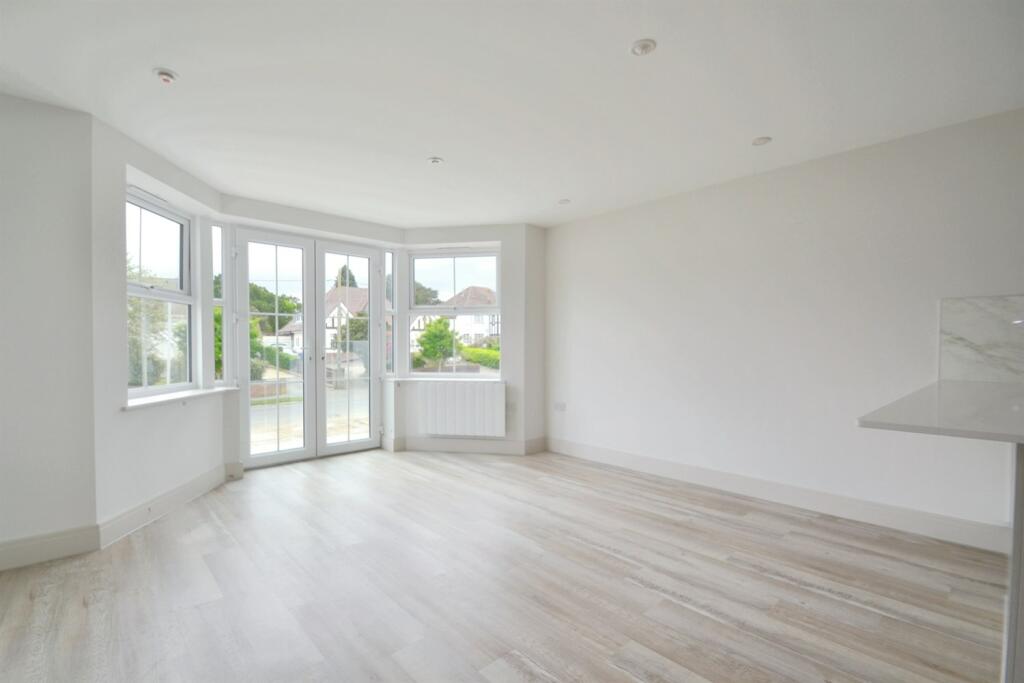 Additional image 4 of Broadstone