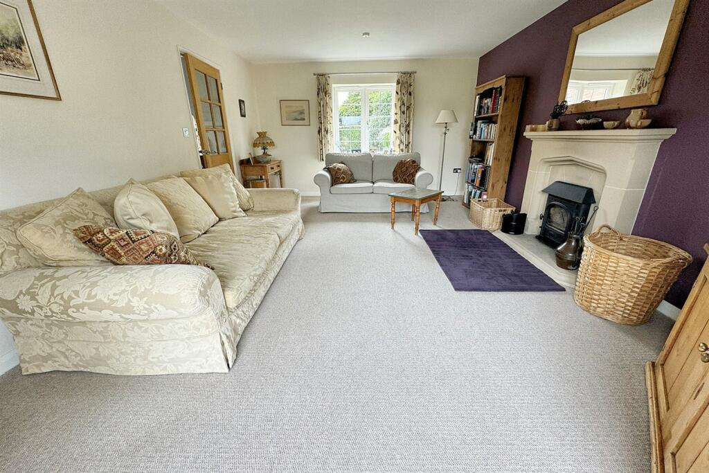 Additional image 7 of Horton