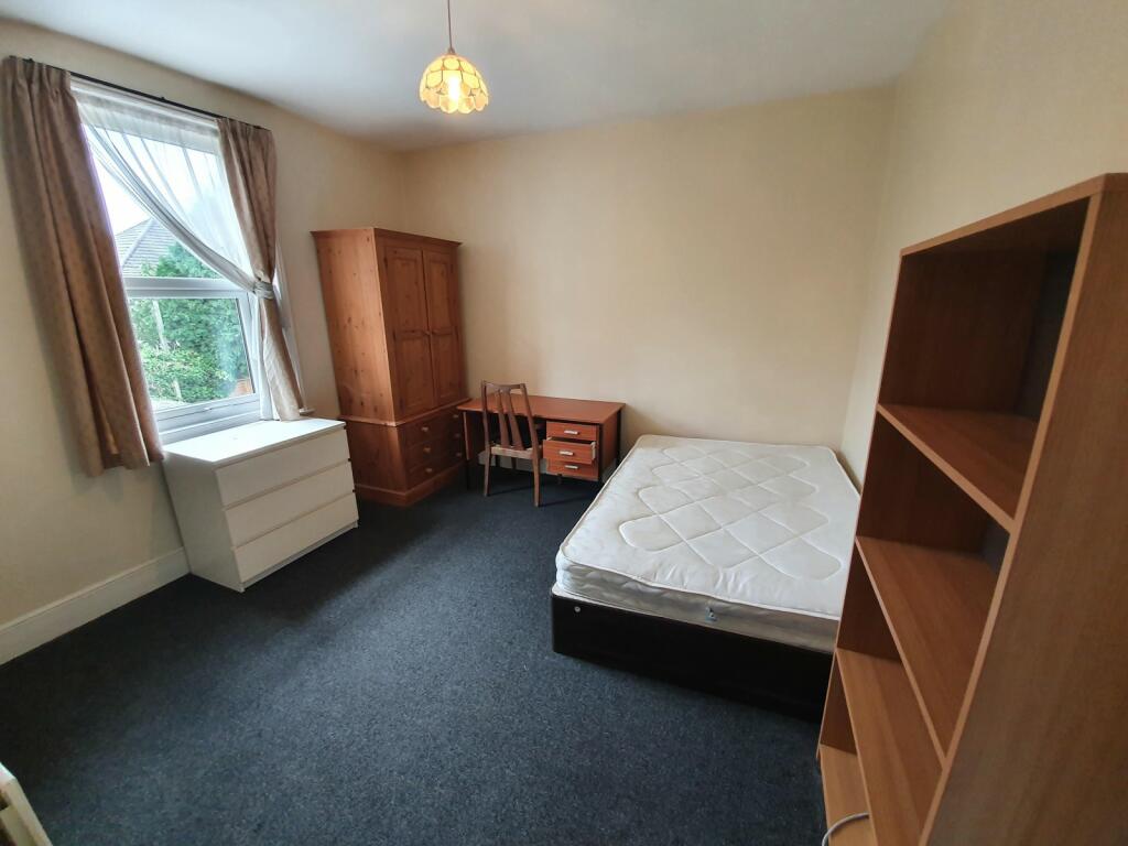 Additional image 11 of 6 bedroom Detached House in Charminster