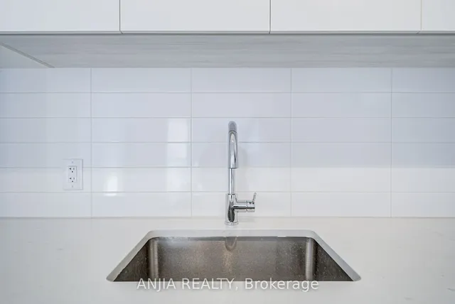 Additional image 15 of 2033 Kennedy Rd Unit 703