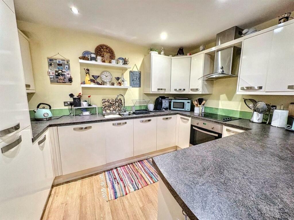 Additional image 11 of Seaside, Eastbourne